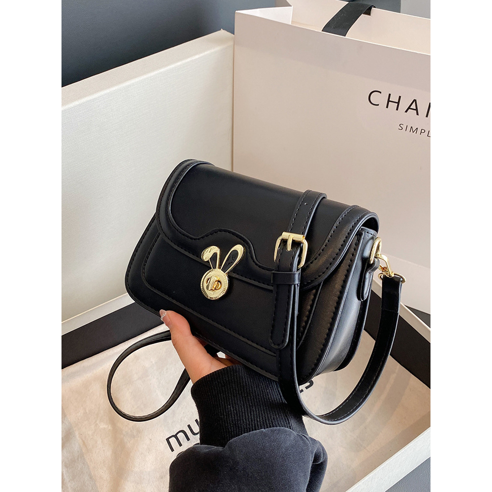 Túi đeo chéo nữ khóa logo xinh xắn, hàng form đẹp loại 1 Thơm Túi - A51