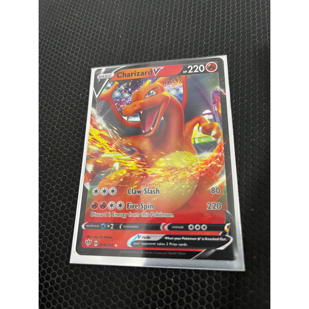 01 thẻ trò chơi Charizard V - 019/189 - Ultra Rare