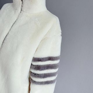 Áo Khoác Lông Thome Mượt Dày Dặn Cao Cấp - Áo Khoác Lông Cừu Phối 4 Sọc Tay Fom Unisex Cực Đẹp Hottrend 2023