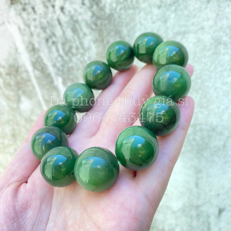 Vòng tay ngoc bich siêu vip đẹp chuẩn y như hình hàng đẹp kiểm định 5A tặng kèm hộp gấm cao cấp