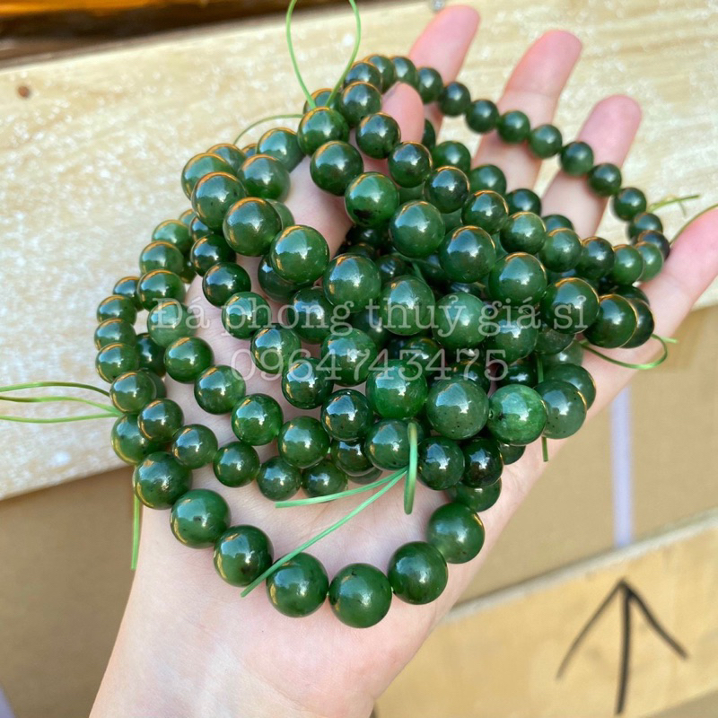 Vòng tay ngoc bich siêu vip đẹp chuẩn y như hình hàng đẹp kiểm định 5A tặng kèm hộp gấm cao cấp