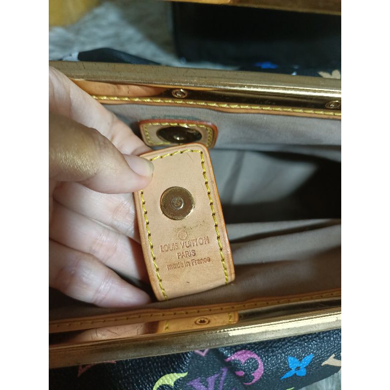 Túi xách si hiệu eo vì