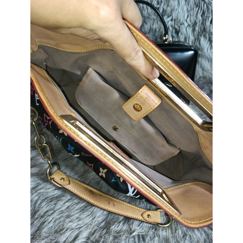 Túi xách si hiệu eo vì