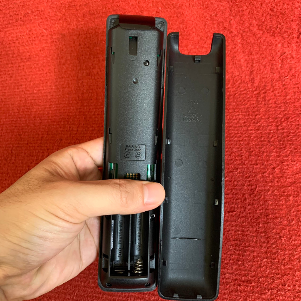 Điều khiển tivi Aqua giọng nói chính hãng, remote aqua smart TV thông minh, điều khiển từ xa tivi có MIC dùng giọng nói