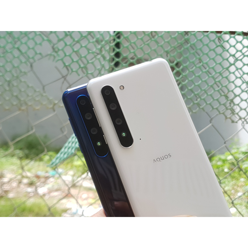 Sharp Aqous R5G: Chỉ 3 Triệu Có Snapdragon 865, 12GB RAM Và Màn Hình 1 Tỷ Màu