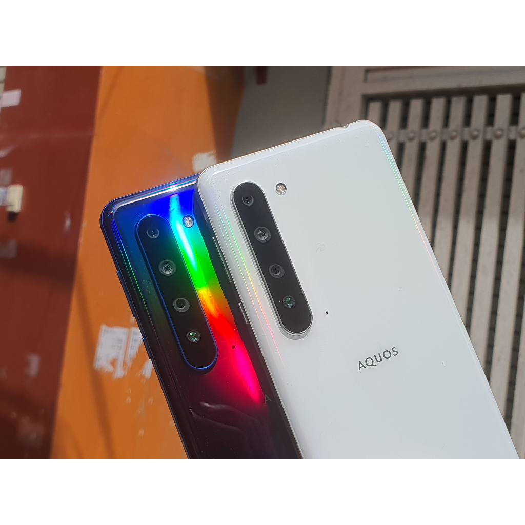 Sharp Aqous R5G: Chỉ 3 Triệu Có Snapdragon 865, 12GB RAM Và Màn Hình 1 Tỷ Màu