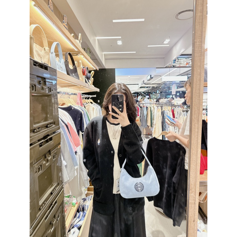 Áo Khoác Cardigan Whoau Cổ Tim Chính Hãng 💯