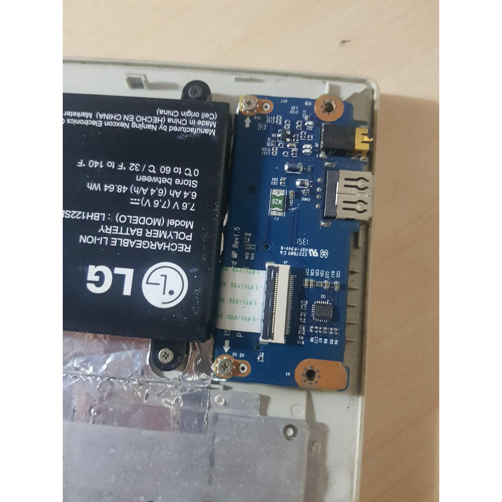 Xác combo laptop LG 15U530 15U53