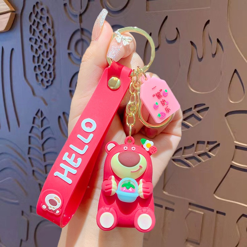 Móc Chìa Khoá Móc Treo Hoạ Tiết Gấu Dâu Straw Siêu Hot