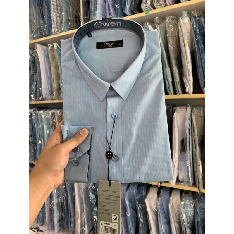 OWEN - Sơ mi dài tay xanh sáng vân sọc dáng Slimfit