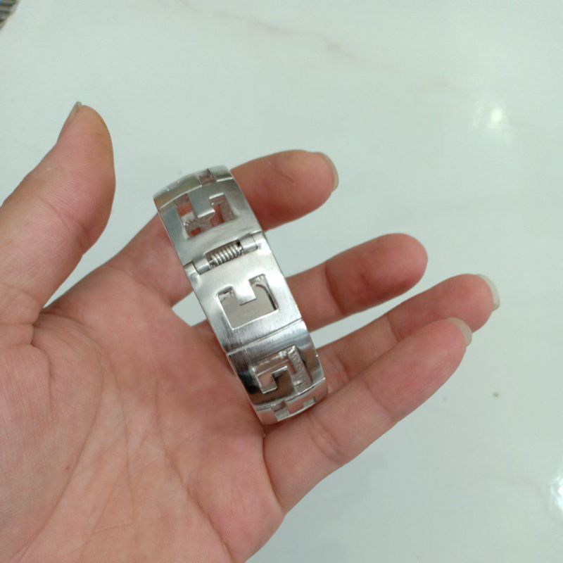 Đồng hồ si nữ dạng kiềng hiệu WINKS  thiết kế độc lạ sưu tầm độ mới cao 94%