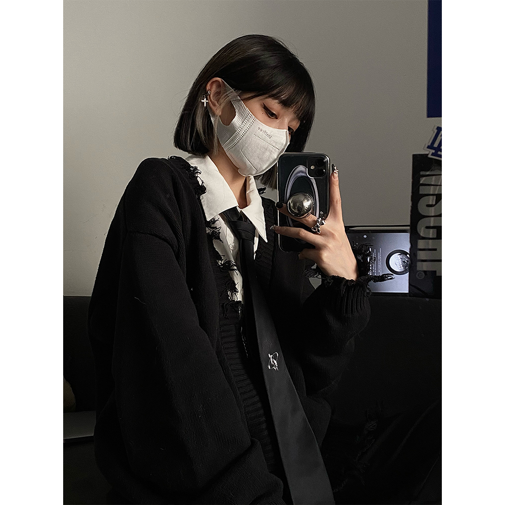 Áo cardigan len rách tag đen 3 màu hàng QC