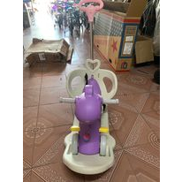 Ngựa bập bênh cho bé 2in1 lại là xe chòi chân tặng kèm :điện thoại gấu có nhạc,có dây đai kéo,có đệm yên ngồi cho bé.