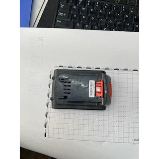 Pin Black&Decker 18v 1.3ah Pin nhập mỹ đã qua sử dụng , còn dùng tốt Chính h