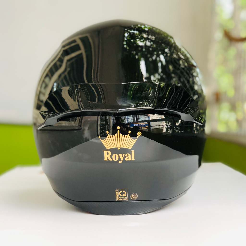 Mũ bảo hiểm fullface Royal M138B màu đen bóng đi xe máy phượt
