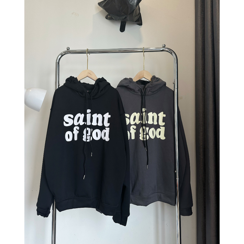Áo hoodie form rộng unisex màu đen in chữ Saint of god chất liệu nỉ bông mịn ấm áp | BigBuy360 - bigbuy360.vn