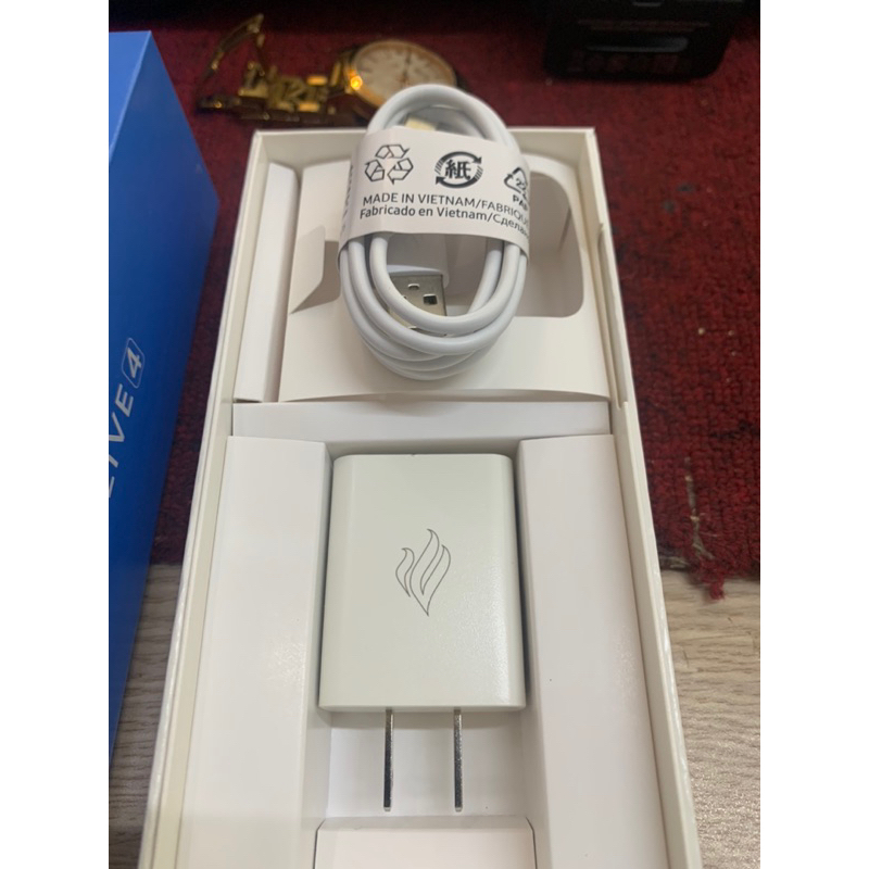 Bộ Sạc 5V - 2A Vsmart cho các dòng máy