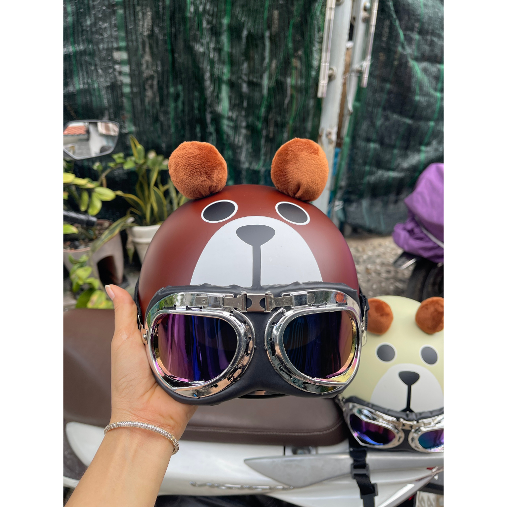 Nón bảo hiểm kèm kính phi công hình con gấu nâu có tai dễ thương