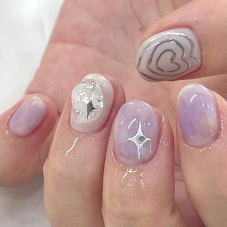 Mẫu nailbox thiết kế móng úp tím tim loang tráng gương bạc gel nổi