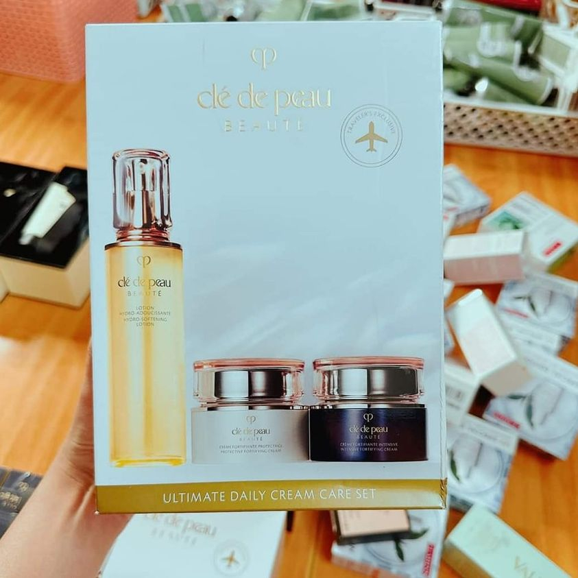 Set Cle De Peau Ultimate Daily Cream Care Set - 3 Sản Phẩm