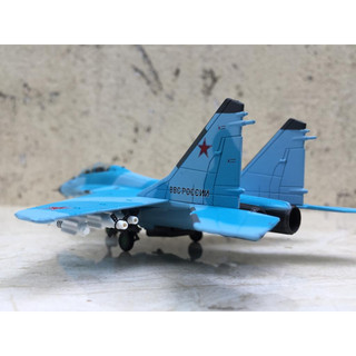 Mô hình Máy bay Tiêm kích MIG 35 - 1:100