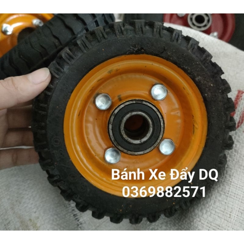 Bánh Xe Đẩy Cao Su Đúc Mâm Vàng 16cm