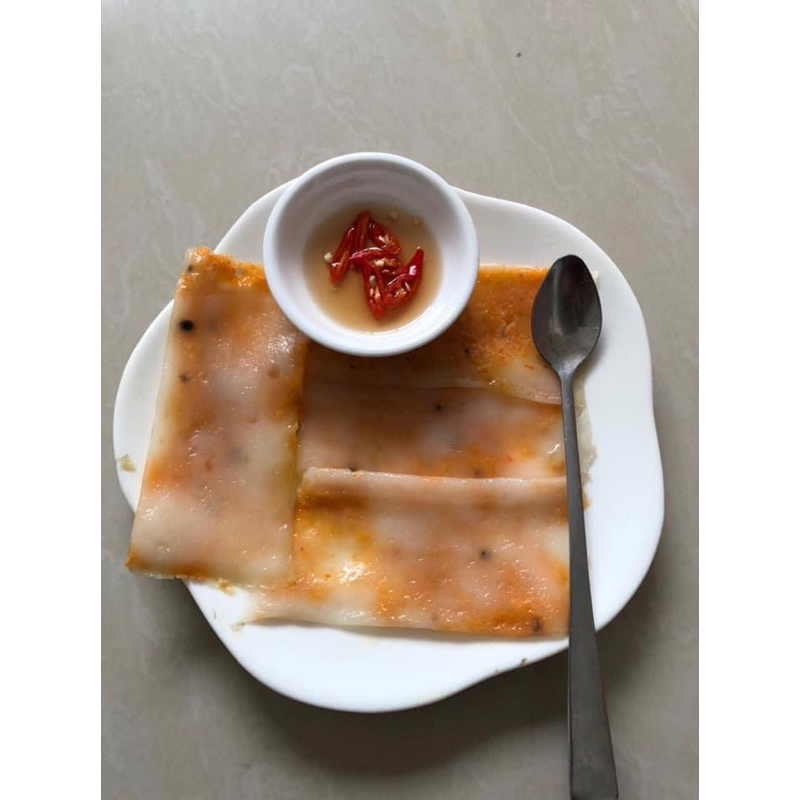Bánh lọc,bánh nậm, bánh ít sống về hấp.