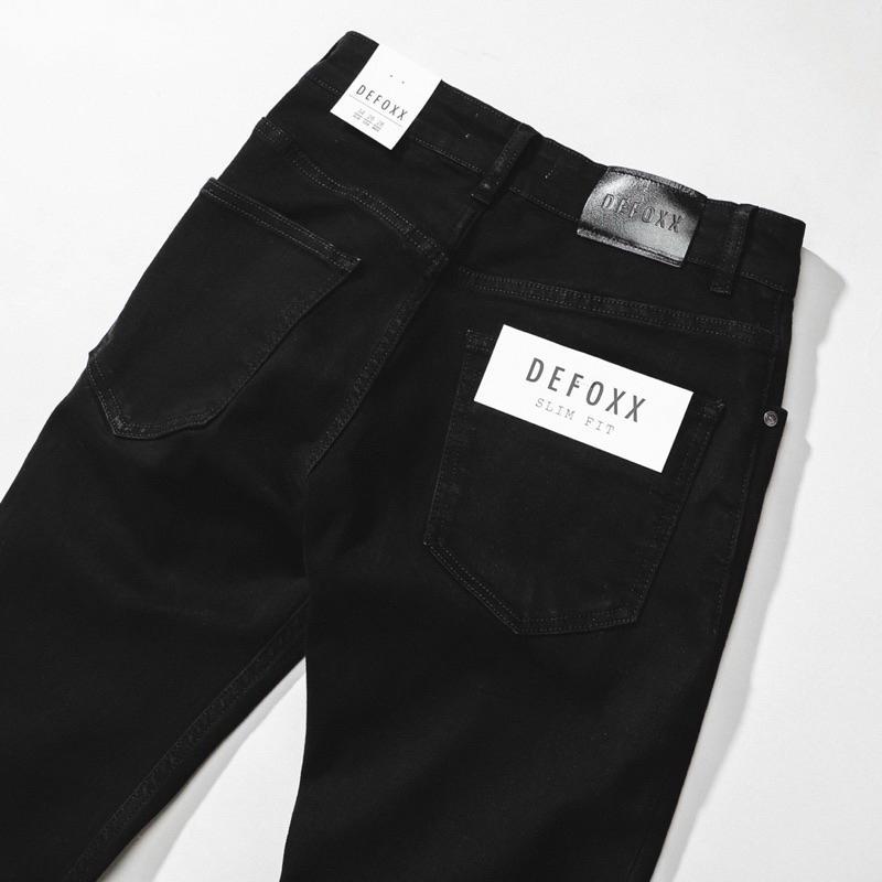 QUẦN JEANS DEFOXX - MÀU ĐEN - FORM SLIMFIT - RÁCH & TRƠN