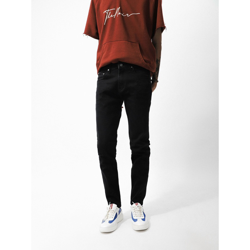 QUẦN JEANS DEFOXX - MÀU ĐEN - FORM SLIMFIT - RÁCH & TRƠN