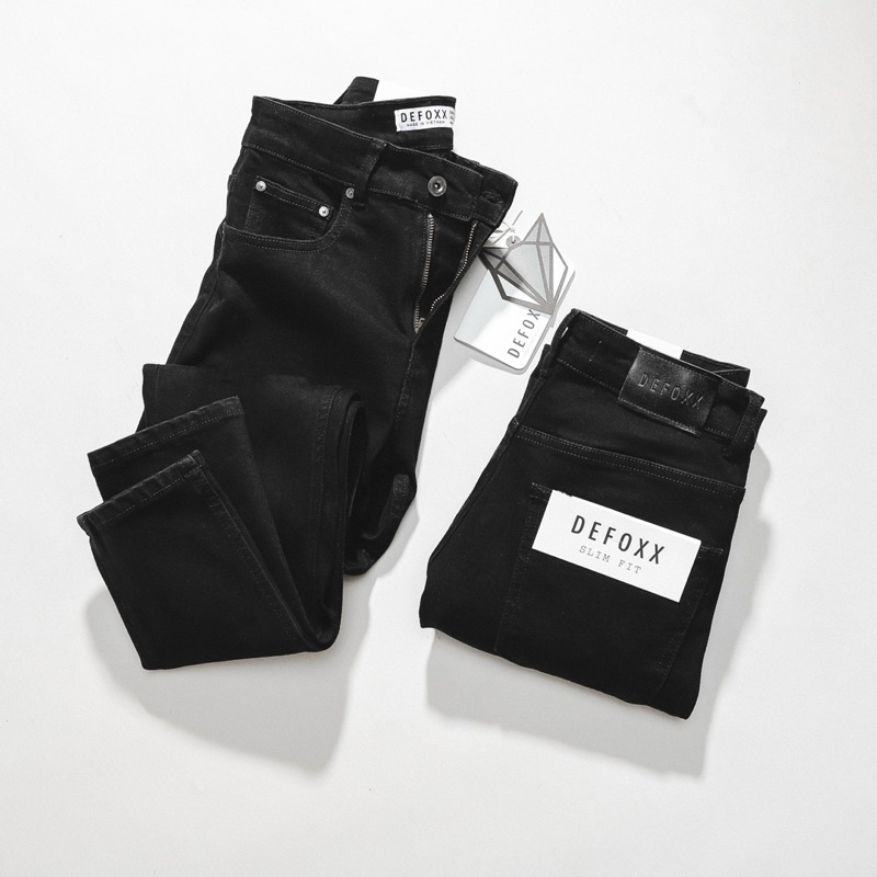 QUẦN JEANS DEFOXX - MÀU ĐEN - FORM SLIMFIT - RÁCH & TRƠN