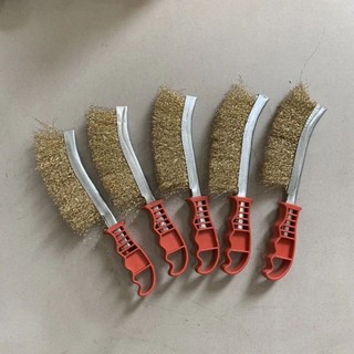 bàn chải sắt chà rỉ sét