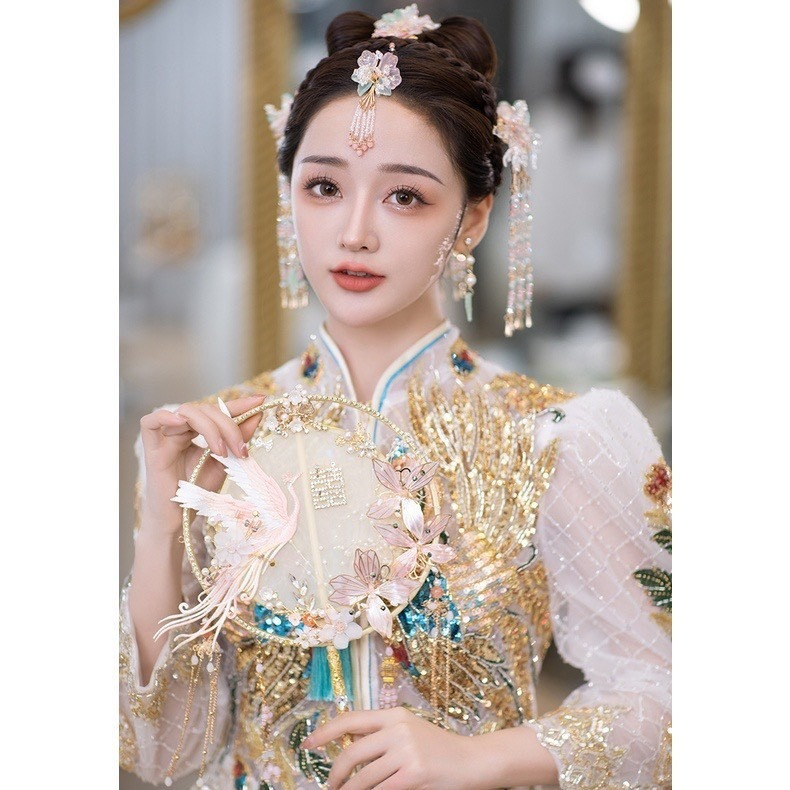 Quạt cổ trang, quạt cầm tay cô dâu