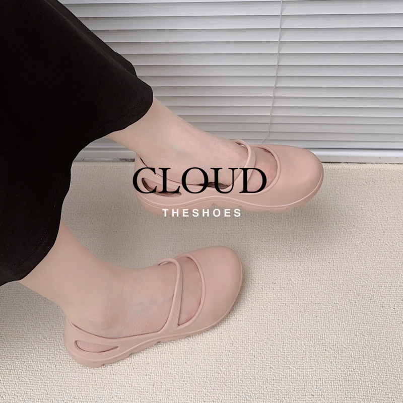 Giày nhựa bít mũi mũi tròn