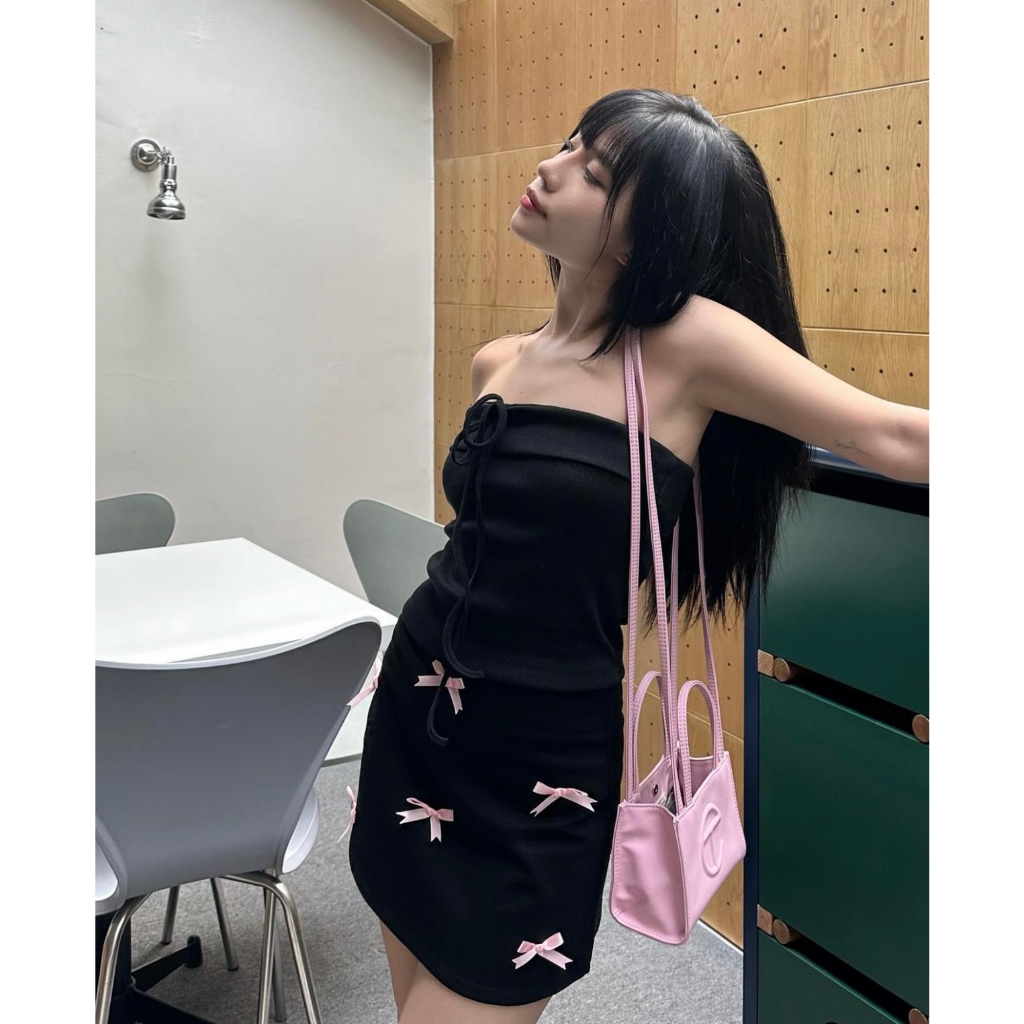 Chân váy chữ A đính nơ hot trend phong cách y2k