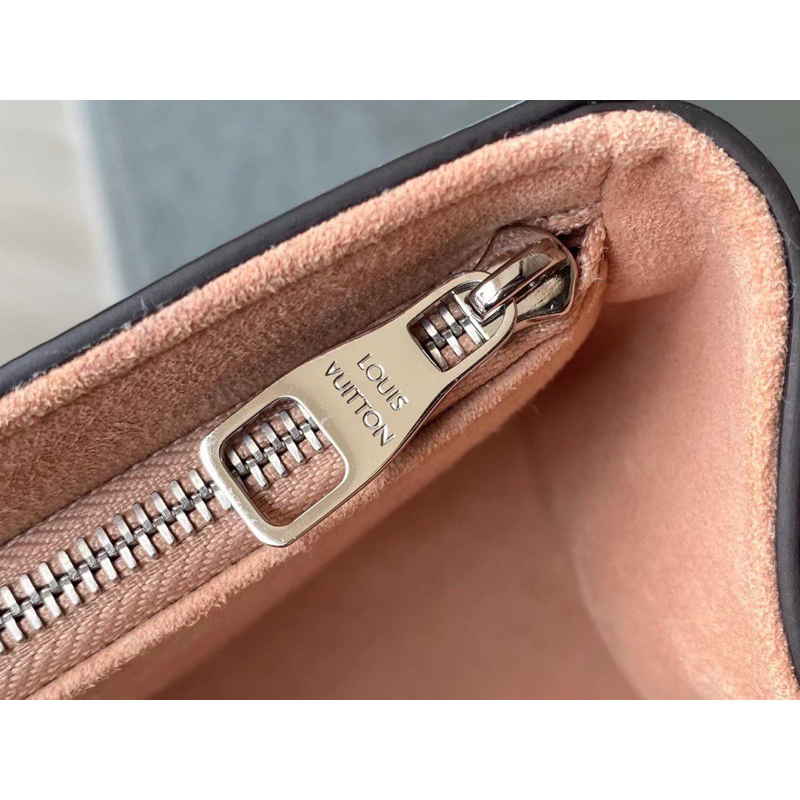 💎Túi LV CLUNNY 20CM SIEU CAP - LIKE AU - Da EPI nhập khẩu