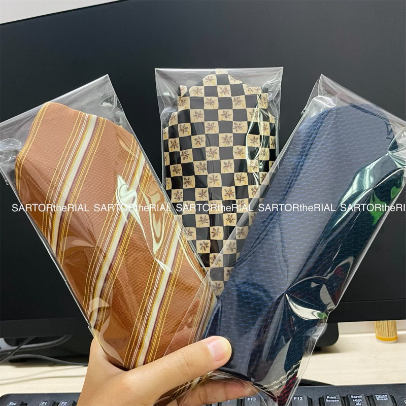 Cravat/Tie hàng 2hand vintage họa tiết độc lạ
