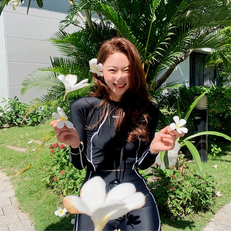 Áo bơi nữ đồ bơi nữ tay dài 3 mảnh tay dài croptop đen trơn quần dài dành cho nữ mùa đông đồ bơi nữ kín đáo big siz