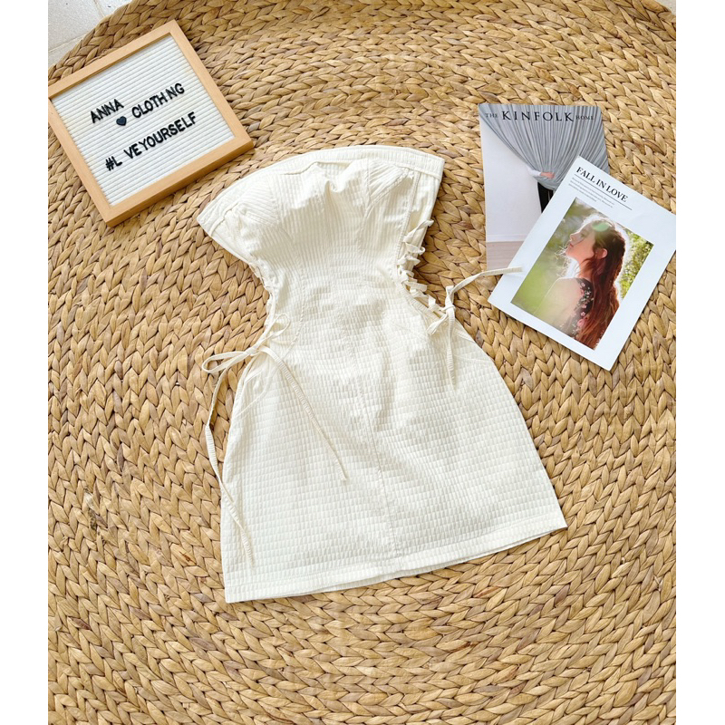 Đầm cúp ngực đan dây eo