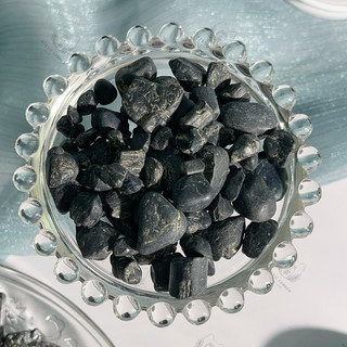 Đá cuội thô Black Tourmaline, đá bảo vệ trong phong thủy, Reiki, Tarot