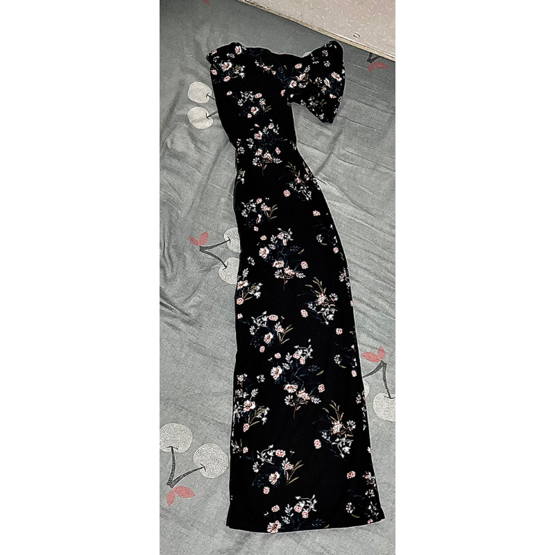 Áo liền quần Jumpsuit màu đen hoạ tiết hoa Cotton:on👚👗Size XS, cam kết chính hãng 100%, like new 99%