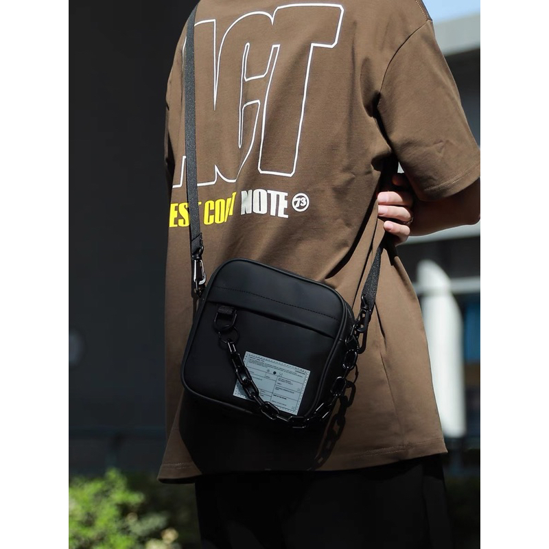 Set phối sẵn unisex,gile da và quần da 3 line  màu đen