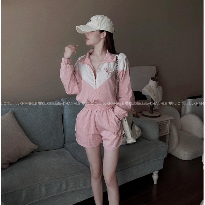 SET BỘ GIÓ NỮ QUẦN SOOC ĐEN - HỒNG ÁO CÓ MŨ DÀI TAY MẶC THU ĐÔNG dáng thể thao khoẻ khoắn hàng 2 lớp lot lưới cần thận