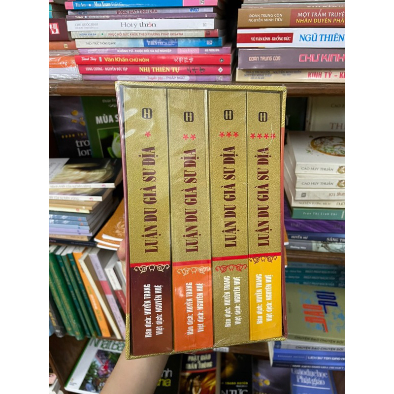 Sách - Luận Du Già Sư Địa