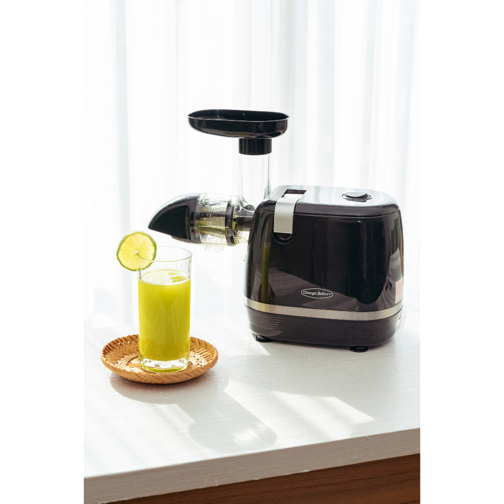 Máy ép Chậm trục ngang Omega H3000R