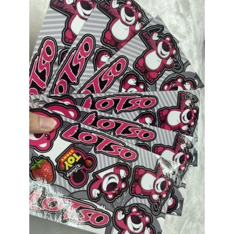 Tem gấu dâu lotso decal trắng viền đen