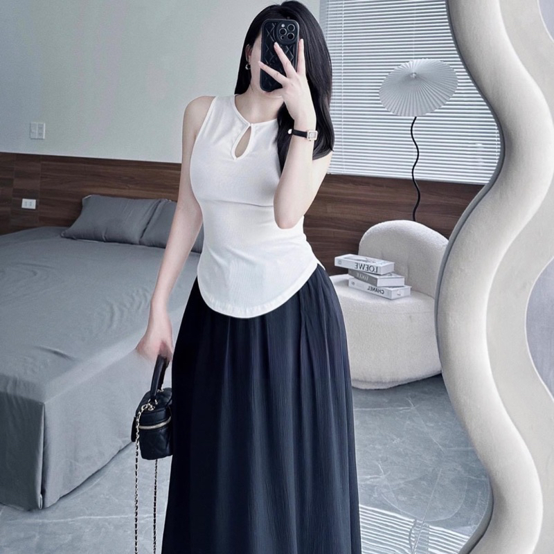 SET CHÂN VÁY MIDI NUDE  ÁO ĐEN XẺ NGỰC