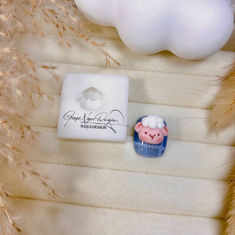 Khuôn silicon đổ charm  nail