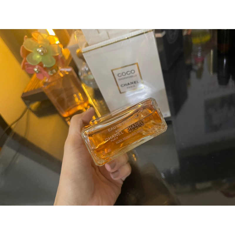 Nước Hoa Đấu Giá