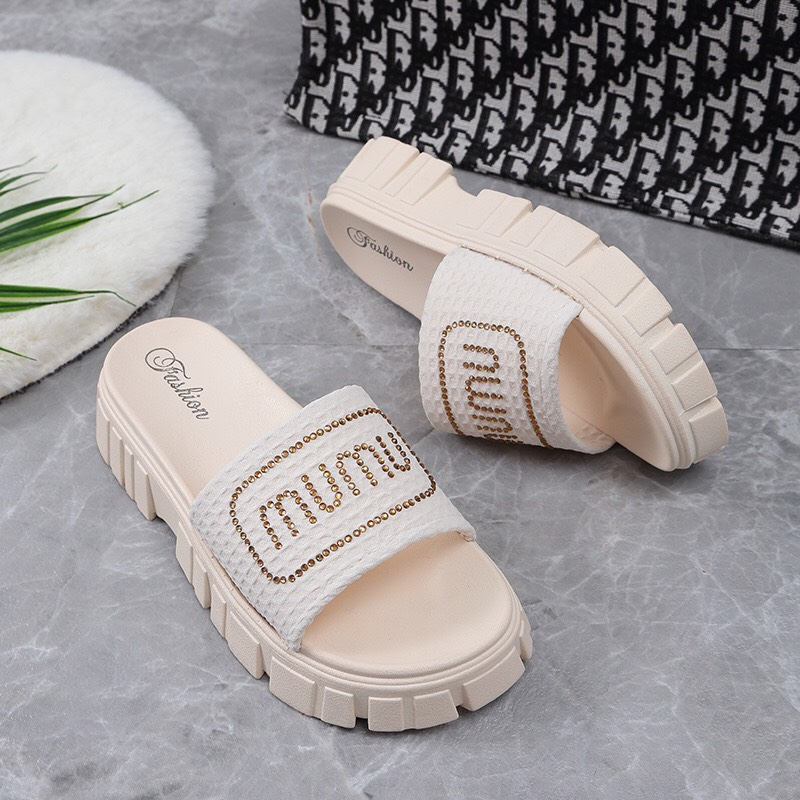 Dép Nữ Kiểu MUMU mới nhất để cao 5cm lên chân siêu sang