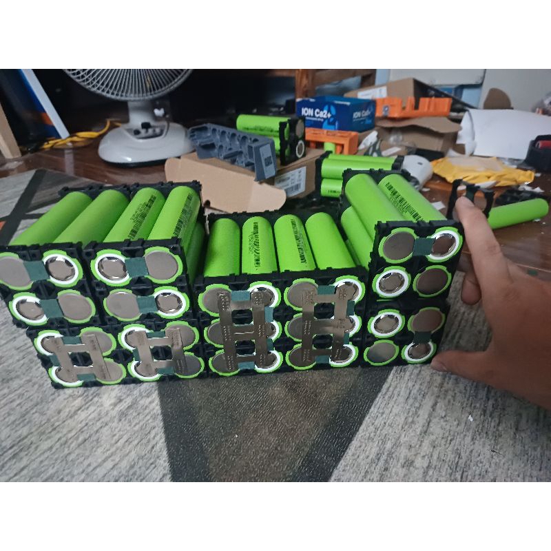 Khung nhựa cho Pin 32140 và 33140 1 Khung 2 ô pin